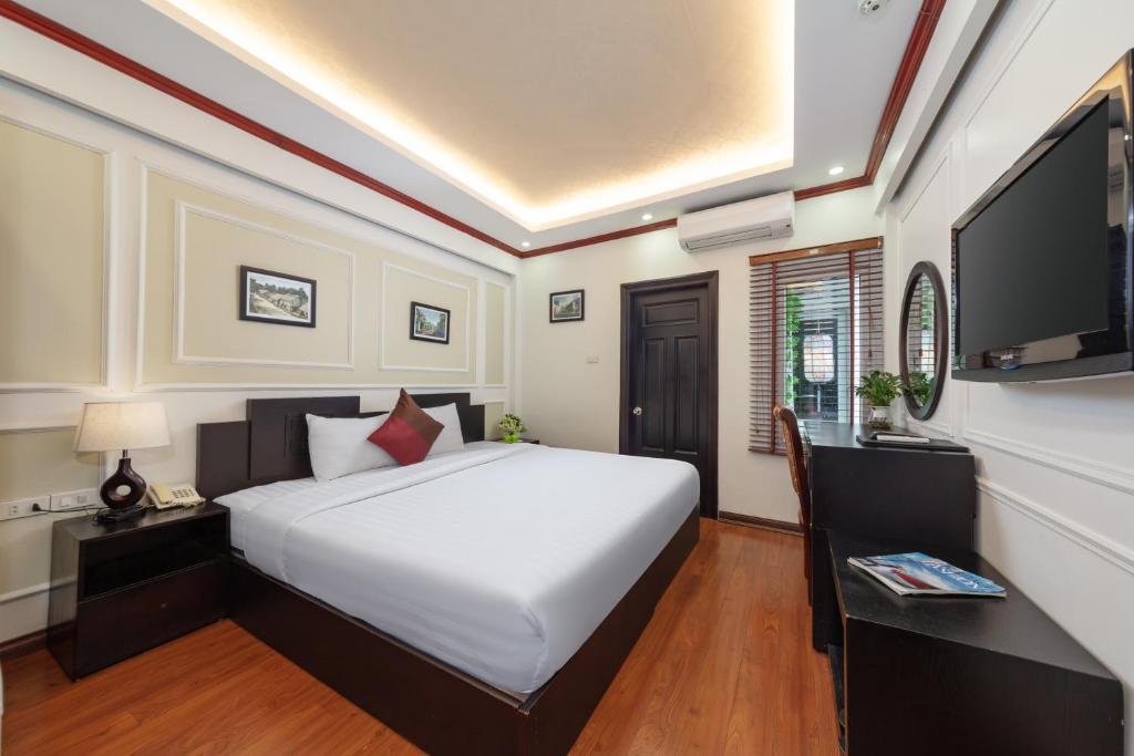 Deluxe Double or Twin Room